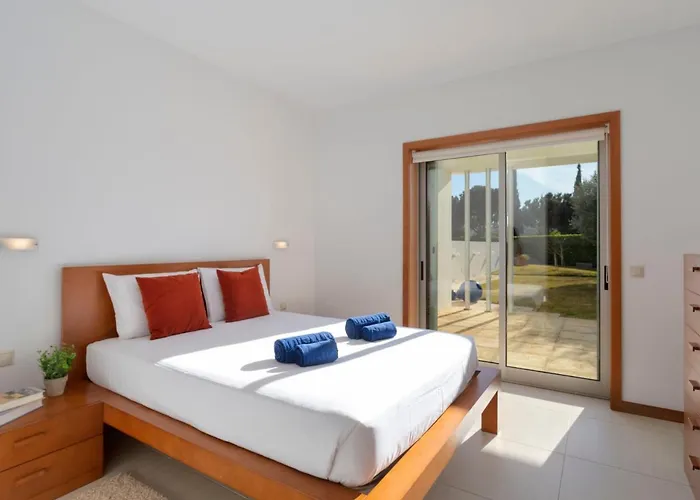 Almond Tree By Interhome 别墅 珀彻斯